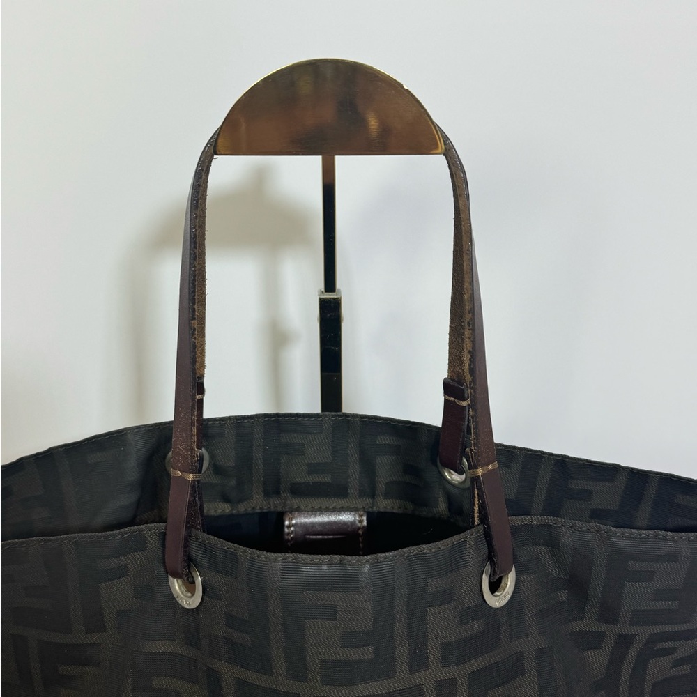 Fendi Zucca Logo Tote - Picture 3 of 9